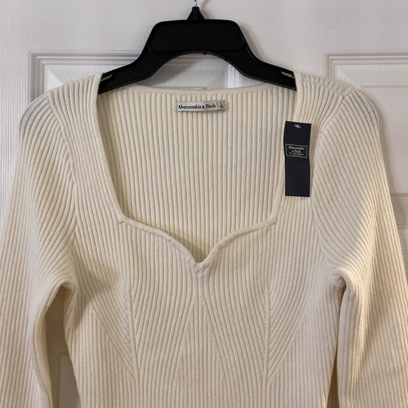 Abercrombie & Fitch Body Suit size L brand new with tag long sleeve & beautiful - Picture 2 of 12